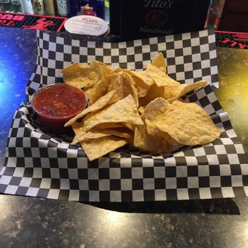 Rio Pub - Chips and salsa only $1 during happy hour! 3-6pm. - Tacos Near Me - Rio Linda, California Rio Pub - Chips and salsa only $1 during happy hour! 3-6pm. - Tacos Near Me - Rio Linda, California