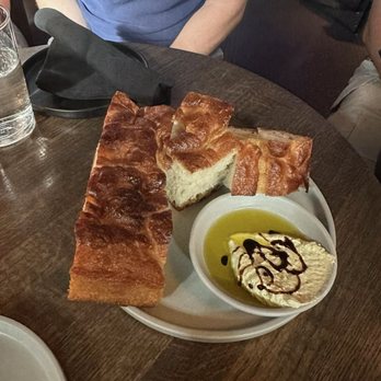 Lady Slipper - Delicious bread - Cocktail Bars Near Me - Bentonville, Arkansas