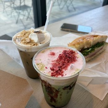 Vici Café - Strawberry matcha latte - Desserts Near Me - San Diego, California Vici Café - Strawberry matcha latte - Desserts Near Me - San Diego, California
