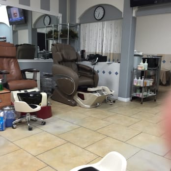Elite Spa & Nail - Full body massage chair!! - Nail Salons Near Me - Riverview, Florida