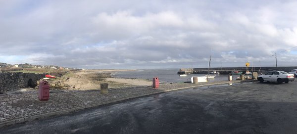 O'Gradys on the Pier by null