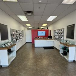ReConnected Device Repair - Front Lobby - ReConnected Device Repair Anthem