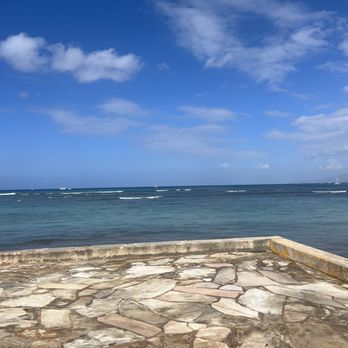 Barefoot Beach Cafe - The view - Breakfast & Brunch Near Me - Honolulu, Hawaii