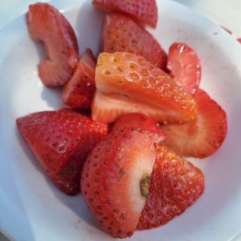 Farmhouse Grill - "Fresh Strawberries" was not appetizing - American Near Me - Irvine, California Farmhouse Grill - "Fresh Strawberries" was not appetizing - American Near Me - Irvine, California