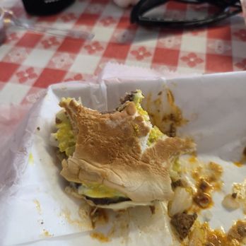 Dot's on Howe - Burgers Near Me - Southport, North Carolina