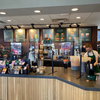 Starbucks - Counter - Coffee & Tea Near Me - Saco, Maine Starbucks - Counter - Coffee & Tea Near Me - Saco, Maine