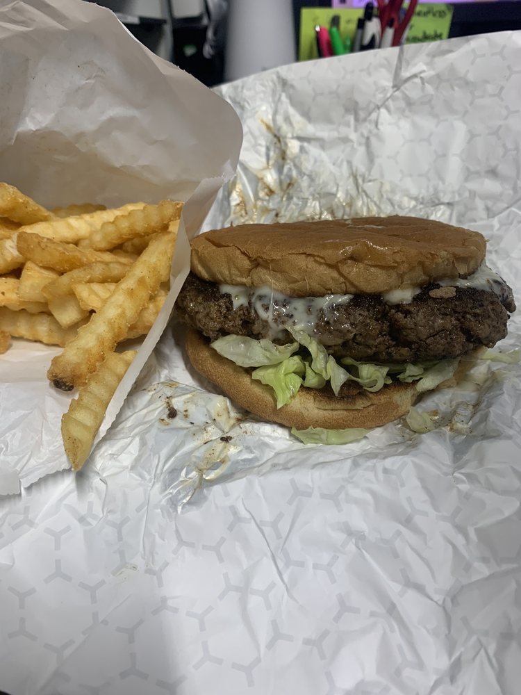 SPARKS CORNER STORE Updated August 2024 463410 Hwy 101, Sallisaw