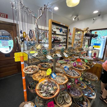 Zion Rock & Gem - Gift Shops Near Me - Springdale, Utah Zion Rock & Gem - Gift Shops Near Me - Springdale, Utah