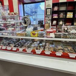 The Carmelcorn Shop - Homemade chocolates and fudge!