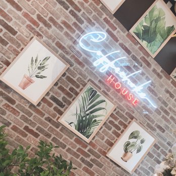 Coffeeholic House - Beautiful ambiance!!!! - Coffee & Tea Near Me - Seattle, Washington