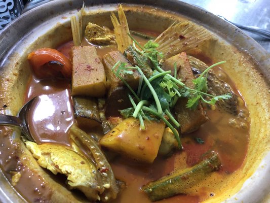 Zai Shun Curry Fish Head by null