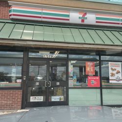 7-Eleven - 17511 7/11