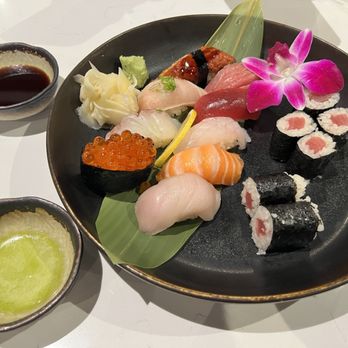 Sushifriends Hashi - Sushi dinner - Sushi Bars Near Me - Fairfax, Virginia Sushifriends Hashi - Sushi dinner - Sushi Bars Near Me - Fairfax, Virginia