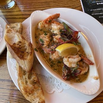 McNear's Saloon & Dining House - The broiled shrimp in a buttery sauce and I love when bread is cut on the diagonal. - American Near Me - Petaluma, California