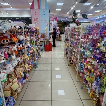 Miniso - Gift Shops Near Me - Montebello, California