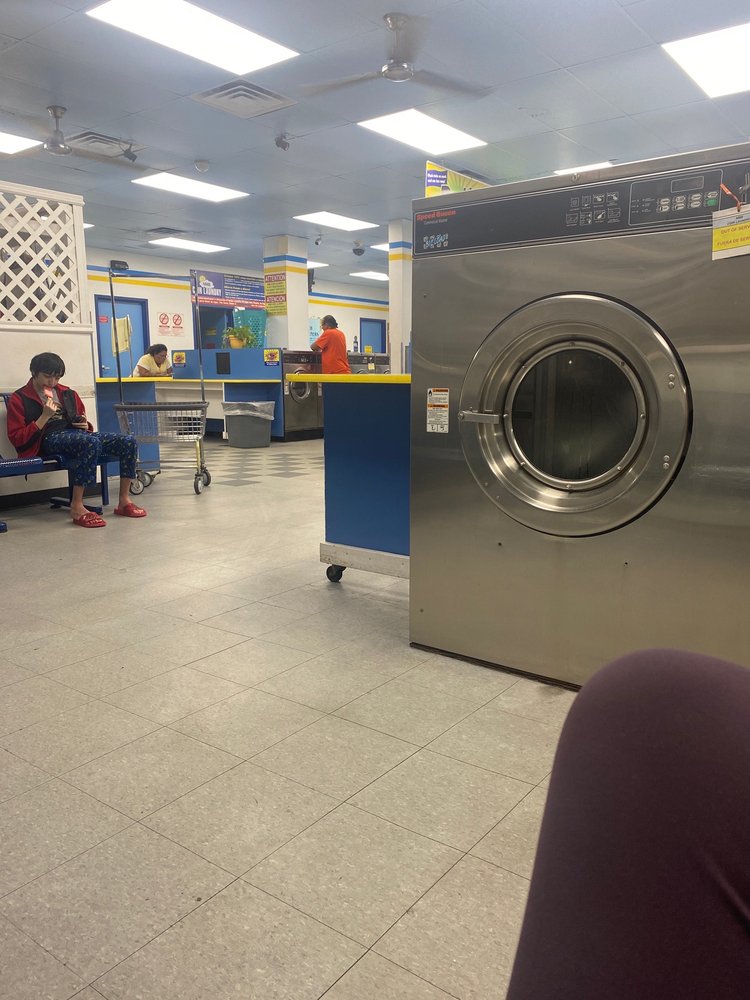 NORTH MIAMI BEACH COIN LAUNDRY Updated September 2024 1760 NE 163rd