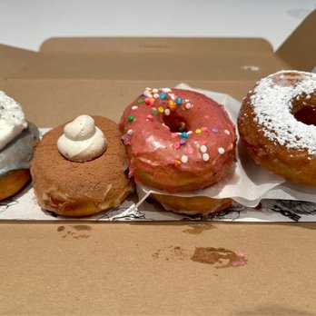 Doe Donuts - Top: Portland Fog, Tiramisu, Doe, and French Toast; Bottom: Salted Vanilla Bean and Maple Bacon Old Fashioned - Donuts Near Me - Portland, Oregon