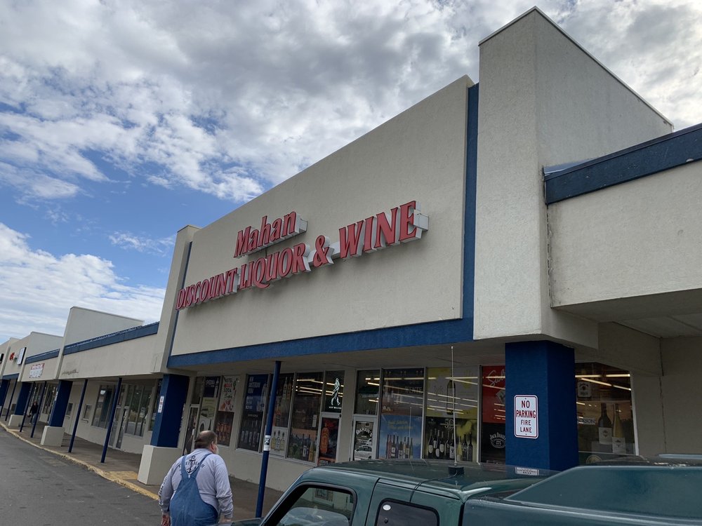 MAHAN DISCOUNT LIQUOR & WINE Updated August 2024 11 Photos & 16