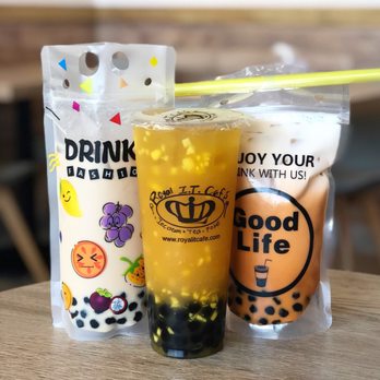 Moom Muum  - Milk tea, passion fruit mango, Thai tea. - Thai Near Me - Dallas, Texas