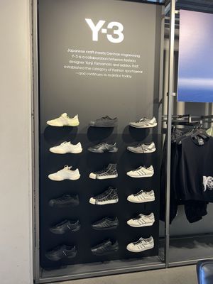 adidas Store Los Angeles, Century City Westfield by null