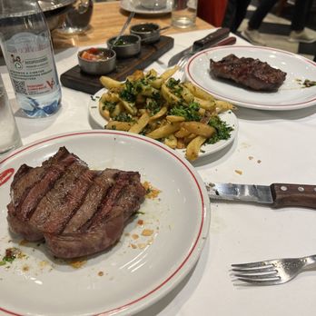 La Estancia Asador Criollo - Excellent service by Miguel!! Food was great and the price point as well. Loved it! - Barbeque Near Me - Buenos Aires, C