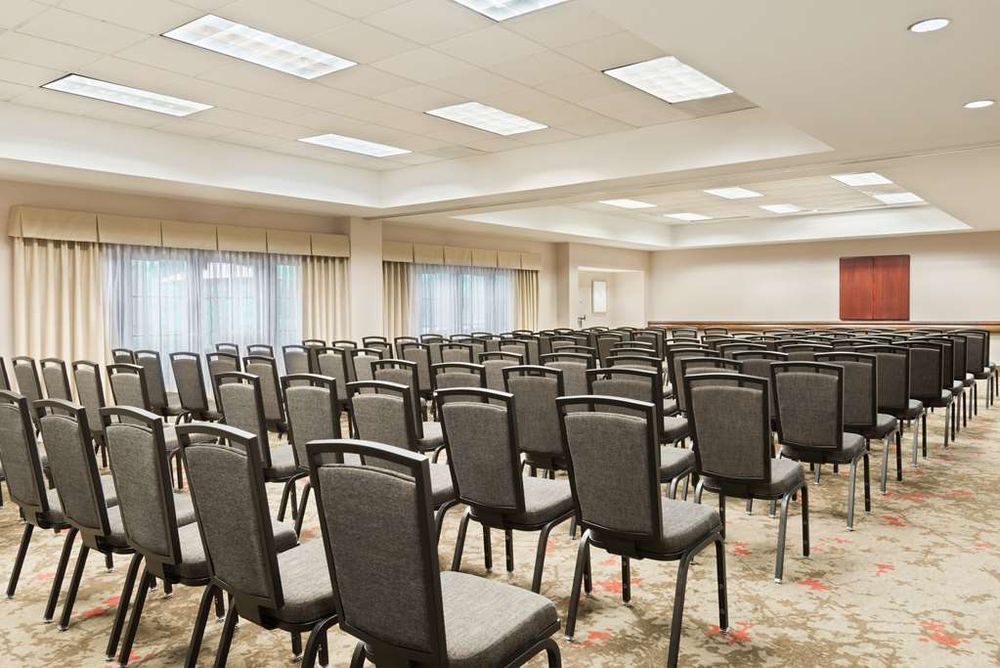 Homewood Suites by Hilton Raleigh-Crabtree Valley - wedding in Raleigh, NC