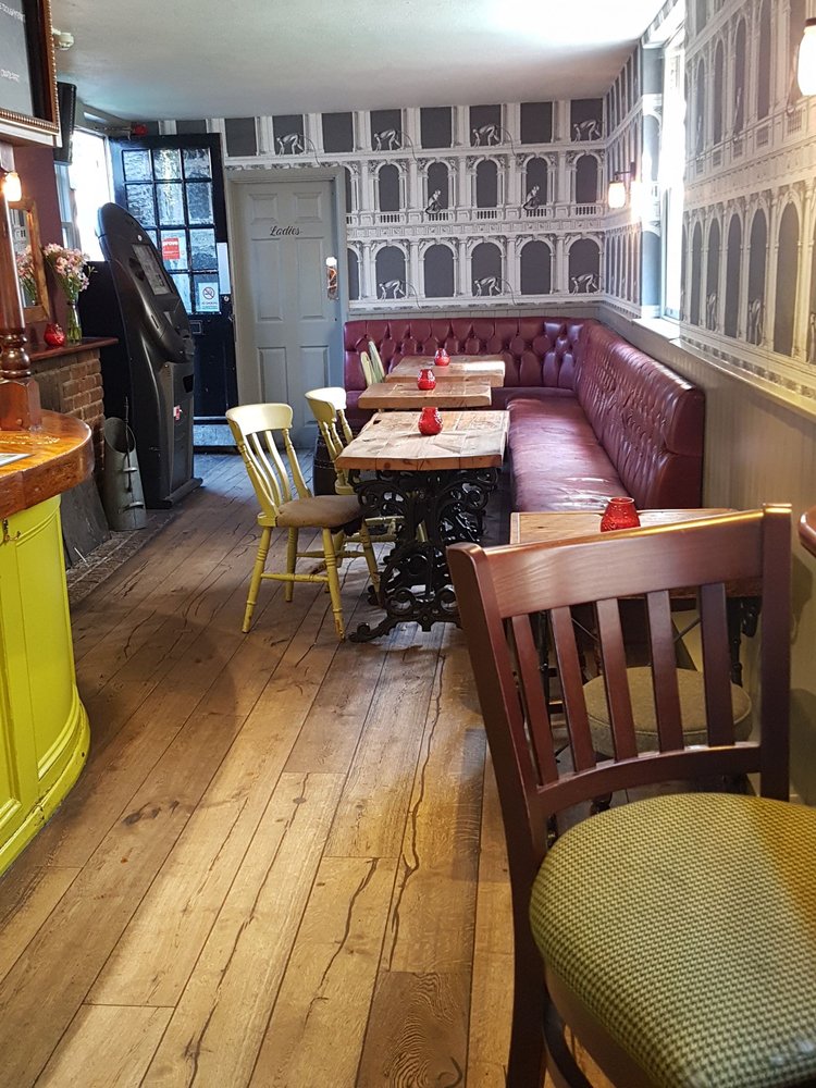 THE BELL Updated July 2024 21 Bell Street, Reigate, Surrey, United