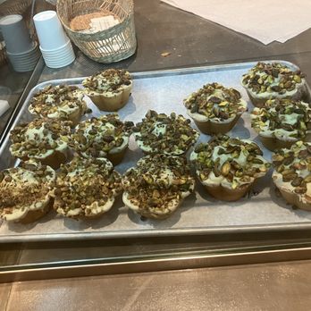 {petite} maman - Pistachio cakes - Bakeries Near Me - New York, New York