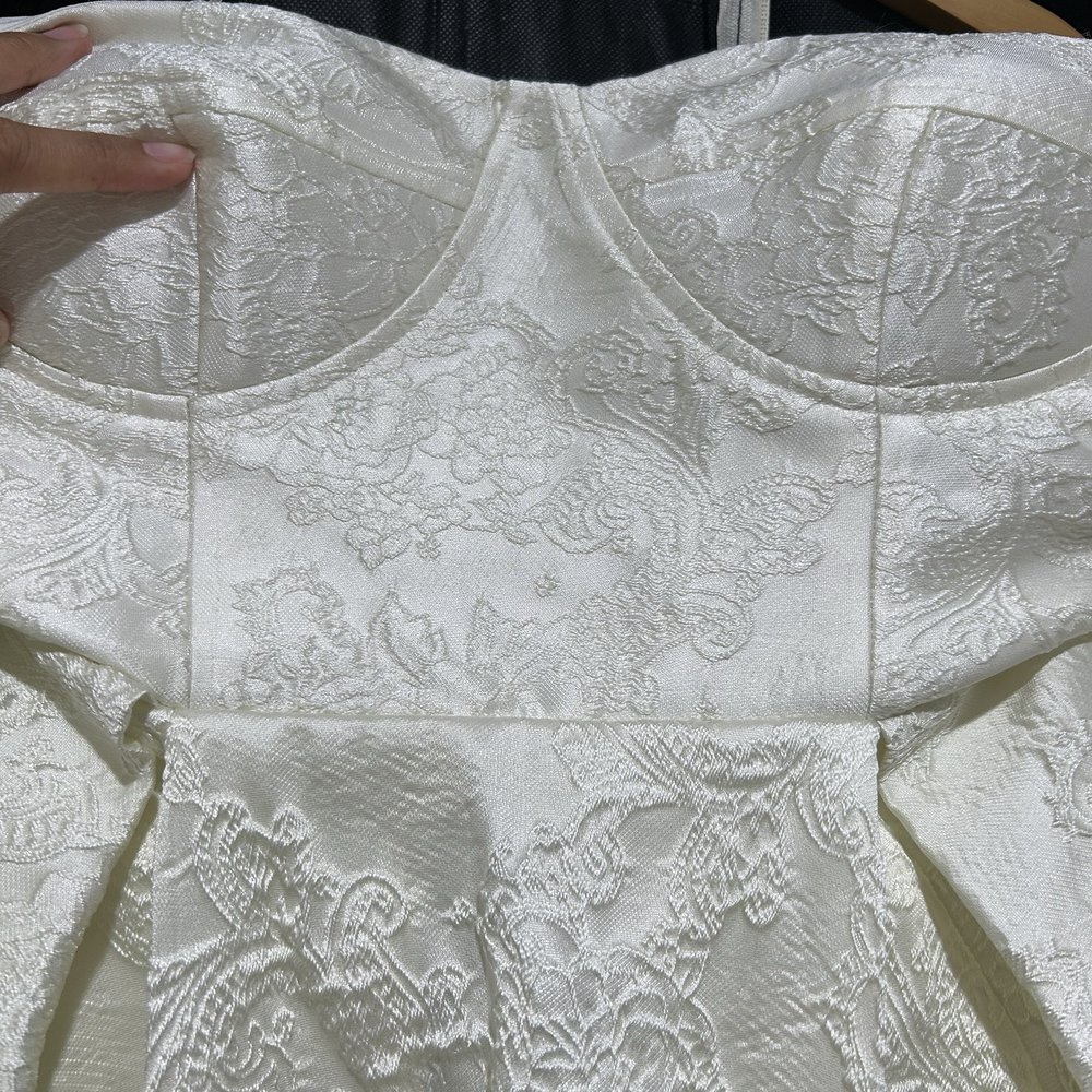 J.V professional tailor - Sewing & Alterations Near Me - Marina del Rey, California J.V professional tailor - Sewing & Alterations Near Me - Marina del Rey, California