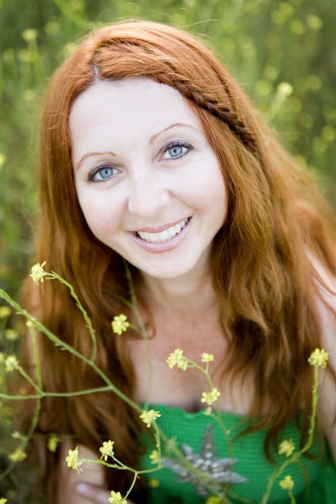 Cindy Organic Color Logo