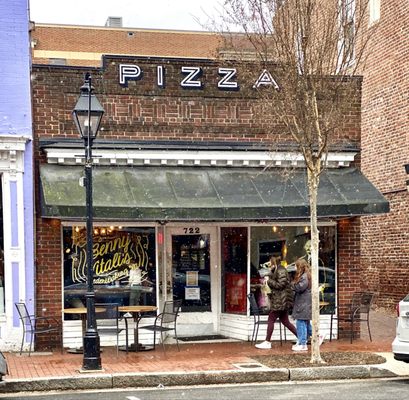 Benny Vitali's by null