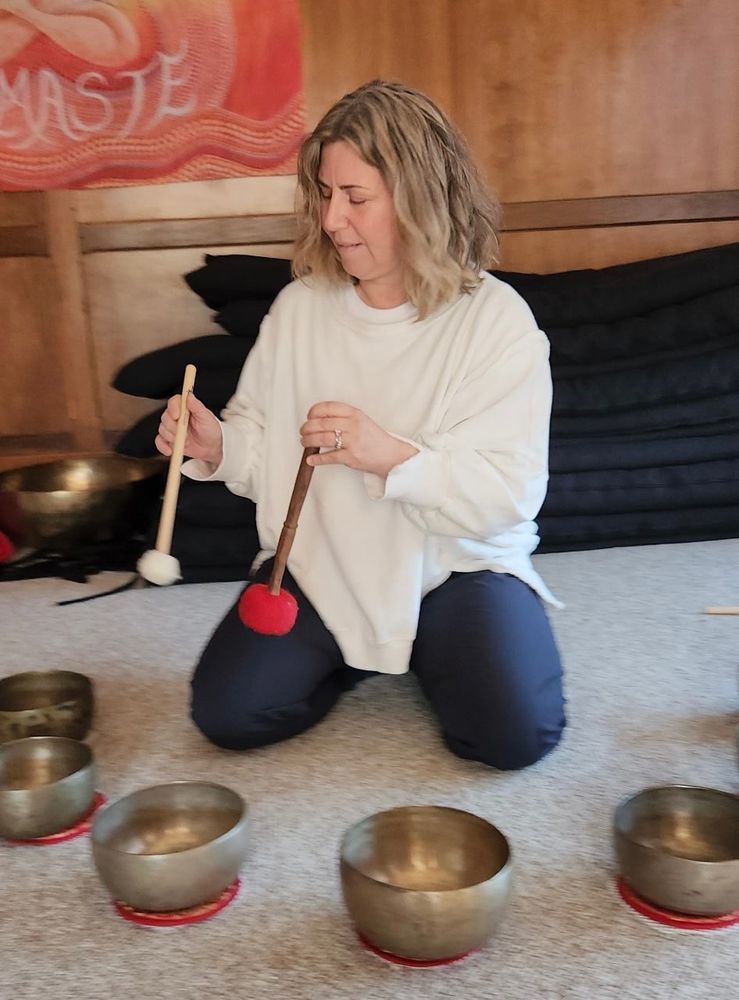 Maratash Vibrations Sound Healing & Energy Work Logo
