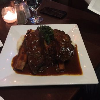 The District - Gastropubs Near Me - New York, New York