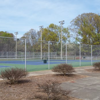 Renaissance Park - A few of their many tennis courts - Tennis Near Me - Charlotte, North Carolina Renaissance Park - A few of their many tennis courts - Tennis Near Me - Charlotte, North Carolina