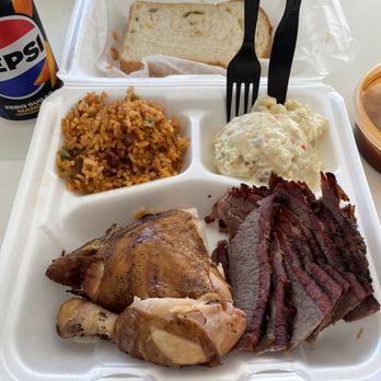 Skeets Barbeque - Fantastic Lean Brisket, Dark Meat Chicken, Potato Salad & Seasoned Rice togo !!! - Barbeque Near Me - Pearland, Texas Skeets Barbeque - Fantastic Lean Brisket, Dark Meat Chicken, Potato Salad & Seasoned Rice togo !!! - Barbeque Near Me - Pearland, Texas
