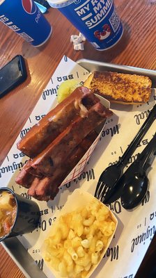 Moe's Original BBQ by null