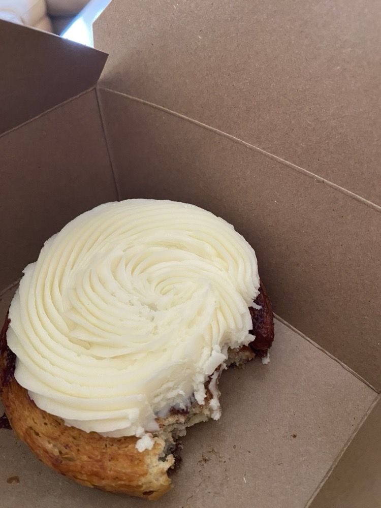 Goldfinch Gourmet Foods Logo