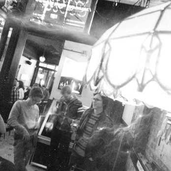 Do or Dive - Kings of Leon really were cool at one point probably - Dive Bars Near Me - Brooklyn, New York