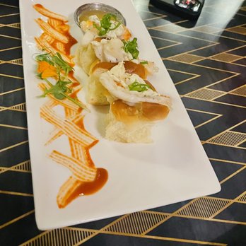 Blind Ox - Lobster Rolls - Tapas/Small Plates Near Me - Honolulu, Hawaii