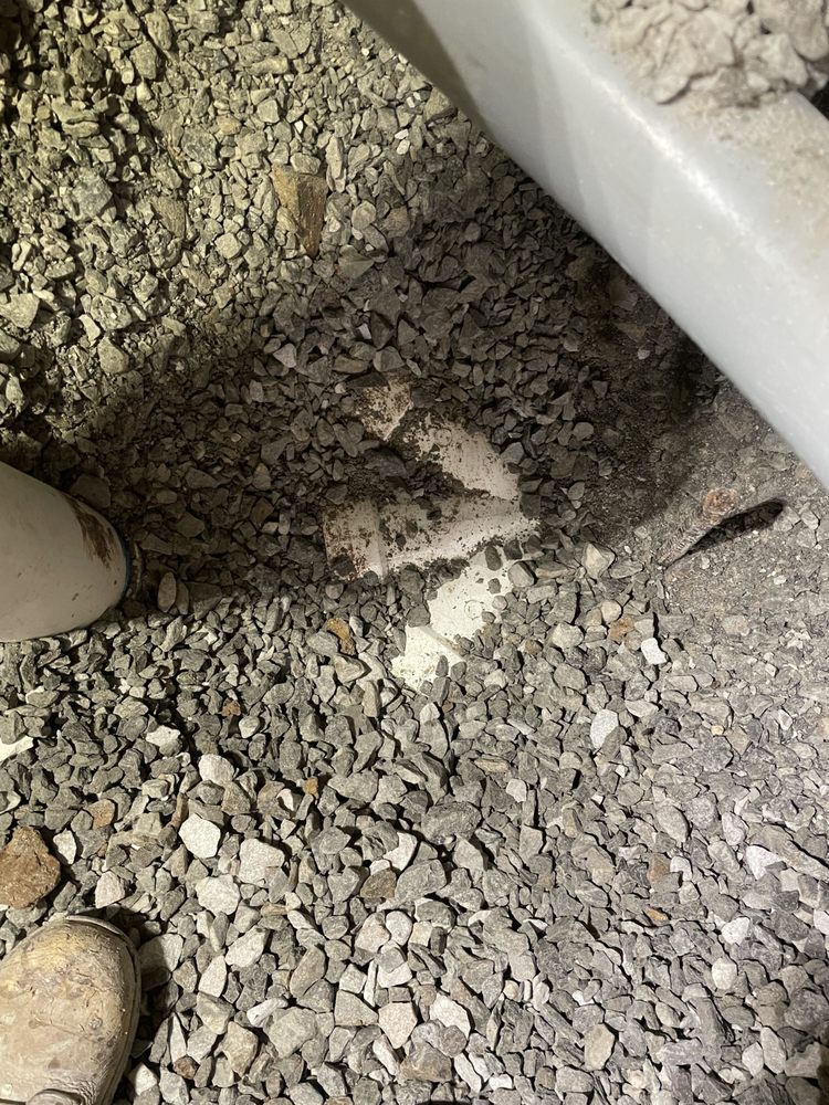 Slide of To The Tee Plumbing