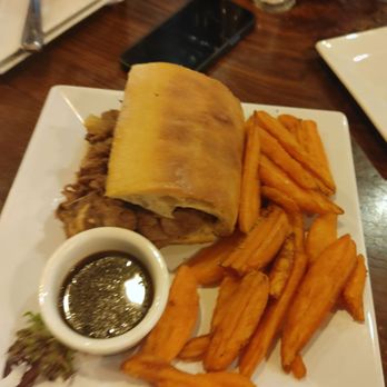 Trail Break at Schroon Lake - Prime Rib Sandwich - American Near Me - Schroon Lake, New York Trail Break at Schroon Lake - Prime Rib Sandwich - American Near Me - Schroon Lake, New York