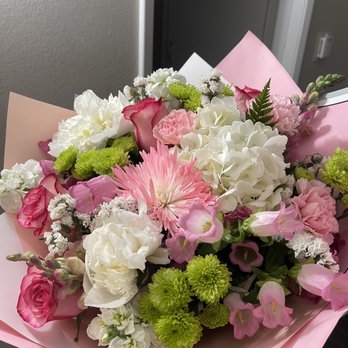 Bloom Floral  Design - Florists Near Me - Westminster, California