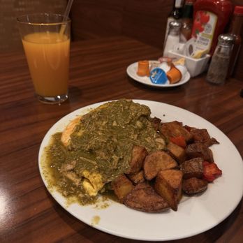 Mix Huevos - Chile Verde Omelet - Breakfast & Brunch Near Me - San Jose, California Mix Huevos - Chile Verde Omelet - Breakfast & Brunch Near Me - San Jose, California