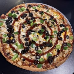 ZaZa's Pub & Pizzeria - Bbq chicken pizza