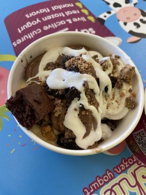 Menchie's Frozen Yogurt by null