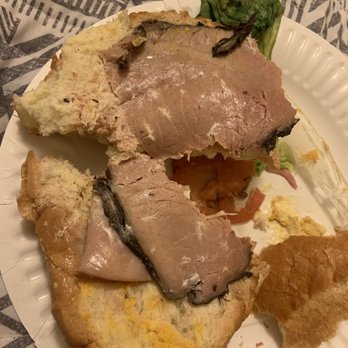 Safeway - Look at the way the meat looks and the inside of the sandwich looks when you open it up - Grocery Near Me - Gilroy, California