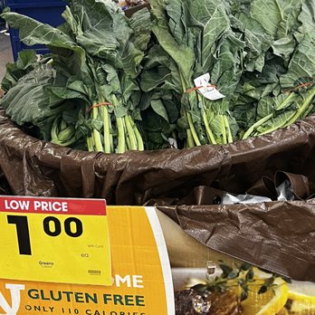Kroger - a variety of vegetables in a grocery store - Grocery Near Me - Dallas, Georgia