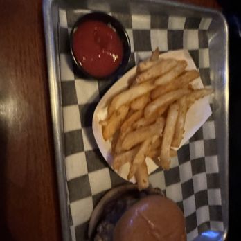 OG Pub & Grille - OG Burger w/o Jalapeños & Fries - Pubs Near Me - Milwaukee, Wisconsin OG Pub & Grille - OG Burger w/o Jalapeños & Fries - Pubs Near Me - Milwaukee, Wisconsin