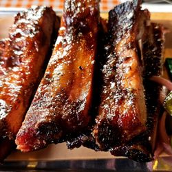 Mission St BBQ - 1/2 rack ribs