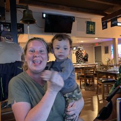 Light House Sports Bar and Island Pizza - Fun times!